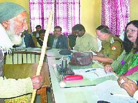 2 complaints deal in tehsil 